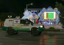 Arzyly güne bir ädim