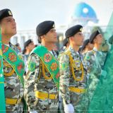 Bäsleşigiň gutlag suratlary