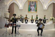 Baýramçylyk owazlary