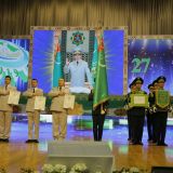 Birkemsiz gullugyň mynasyp serpaýy