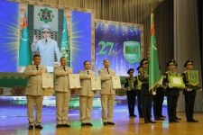 Birkemsiz gullugyň mynasyp serpaýy