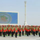 HARBY GULLUKÇYLARYŇ BAÝRAMÇYLYK SOWGATLARY