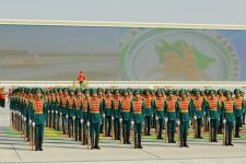 HARBY GULLUKÇYLARYŇ BAÝRAMÇYLYK SOWGATLARY