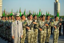 Harby kasamy kabul eden harby gullukçylar – ýurdumyzyň konstitusion gurluşynyň mizemez daýanjy