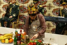 Merdanalygyň nusgasy siz, zenanlar!