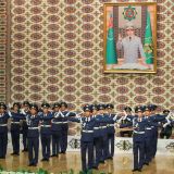 Mertler Watany beýgeldýär