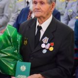 Olar bagtly geljek üçin göreşdiler