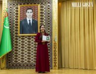 PEDERLERIMIZIŇ YNSANPERWER ÝÖRELGELERI MYNASYP DOWAM ETDIRILÝÄR