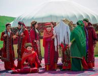 «Rowaçlanýan ilime pasly bahar – ýaz geldi»