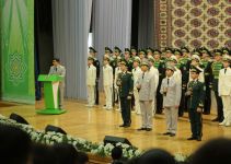 Rowana ak ýollar garaşýar bize