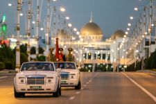 Russiýa Federasiýasynyň wekiliýeti 748-nji atyjylyk polkunyň söweşjeň baýdagyny ýurdumyza getirdi