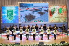 Watan goragçylarynyň baýramçylyk sowgady