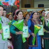 Watany goraýan zenan «Ýylyň zenany» bäsleşiginiň ýeňijisi