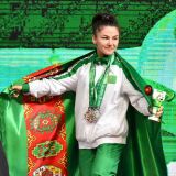 Ýaryşlar badalga aldy