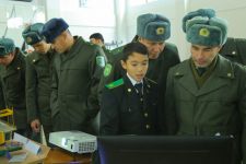 Ýaş watançylaryň mekdep taslamalarynyň ilkinji sergisi