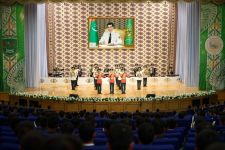 Ýeňşiň 73 ýyllygynyň şanyna