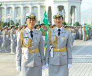 Yhlasly zenan harby gullukçylarymyz dabaraly harby ýörişde