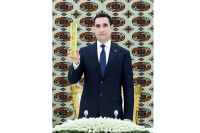 Türkmenistanyň Prezidenti Serdar Berdimuhamedow täze, döwrebap şäherçäniň düýbüni tutmak dabarasyna gatnaşdy