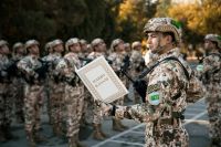 Türkmenistanyň Ýaragly Güýçlerinde harby gulluga çagyrylan esgerler kasam kabul edýärler