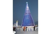 Ýurdumyzyň Täze ýyl Baş arçasynyň yşyklary ýakyldy