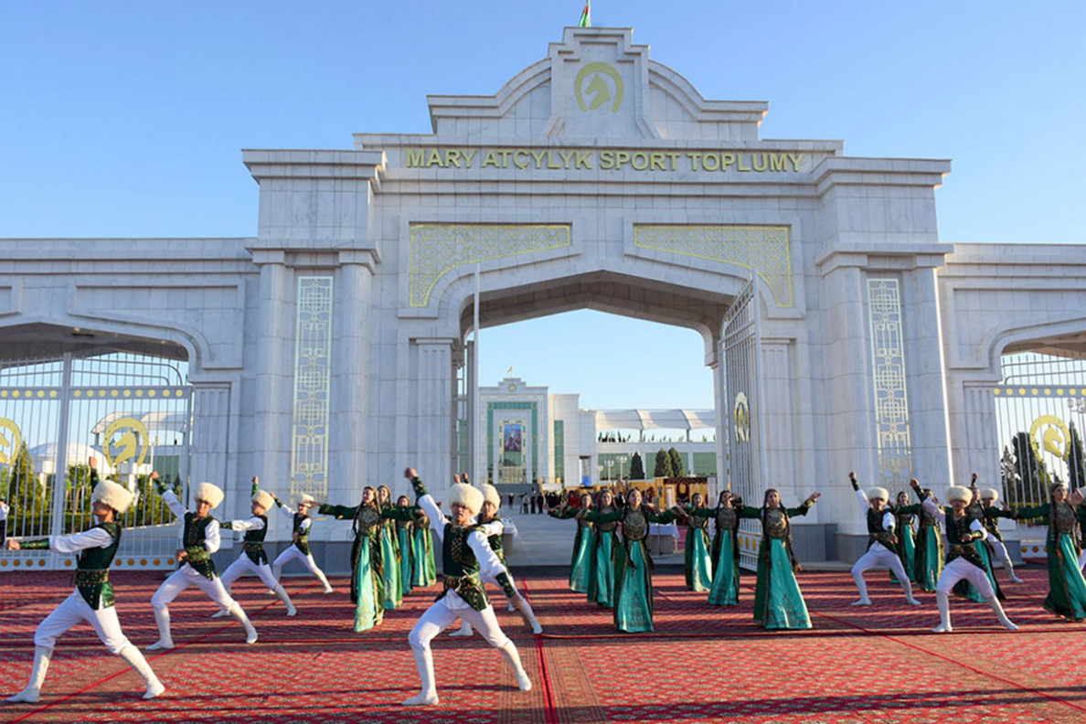 Ahalteke bedewleri gözelligiň we sazlaşygyň nusgasydyr