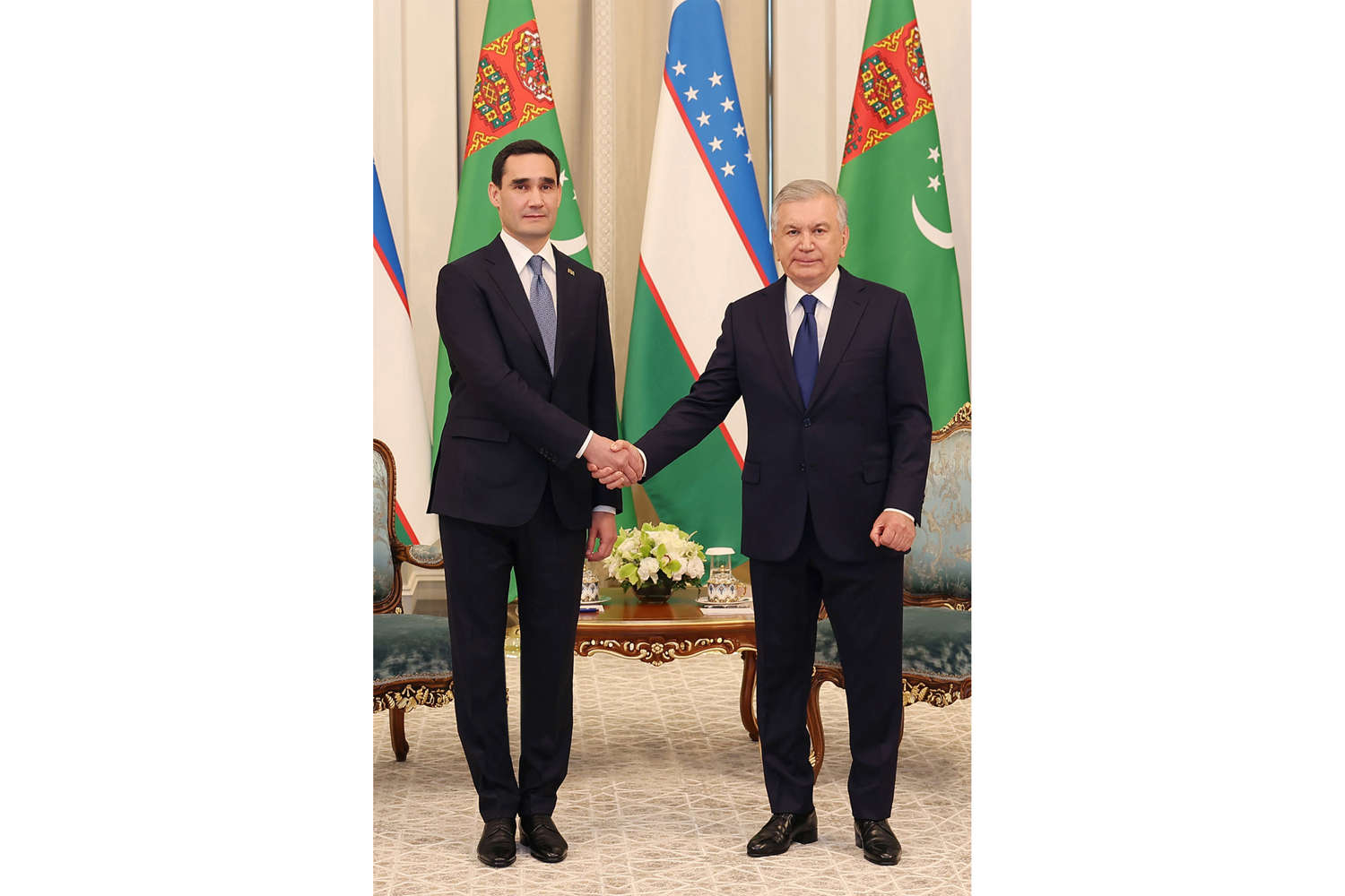 Arkadagly Gahryman Serdarymyzyň Şawkat Mirziýoýew bilen duşuşygy