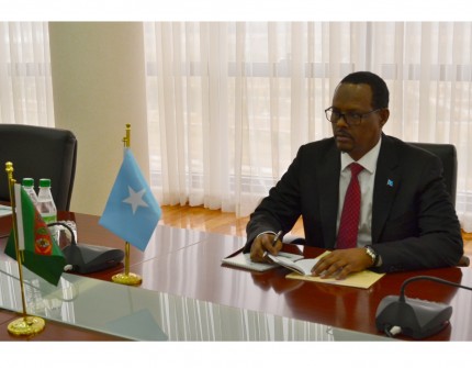 Aşgabatda Somali Federatiw Respublikasynyň ilçisi akkreditirlendi