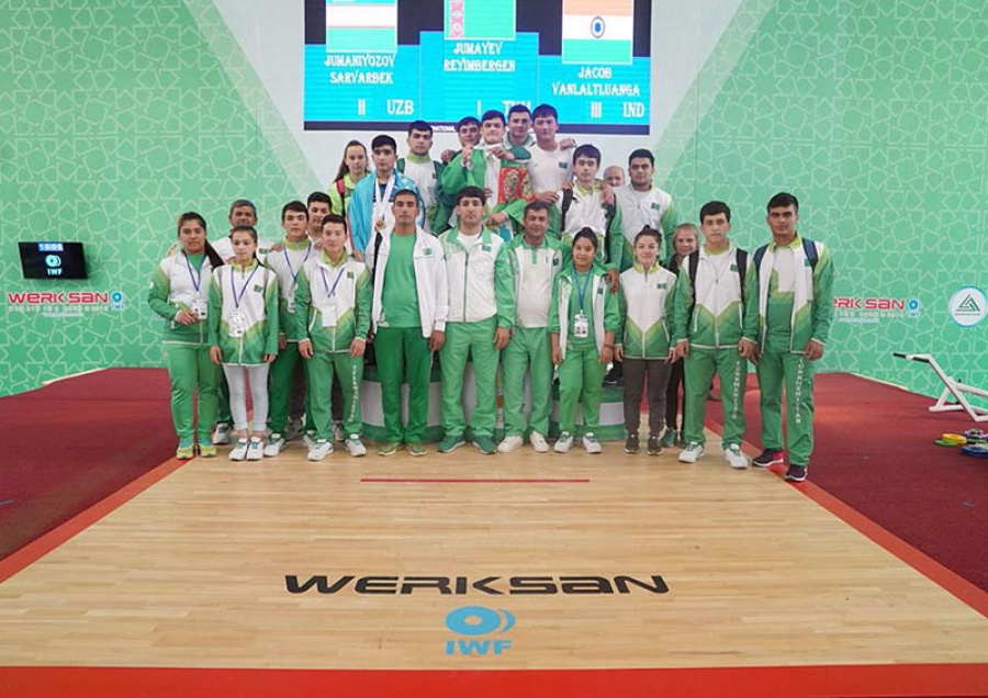 Aziýa çempionatynda türkmen agyr atletikaçylary 13 medal gazandy