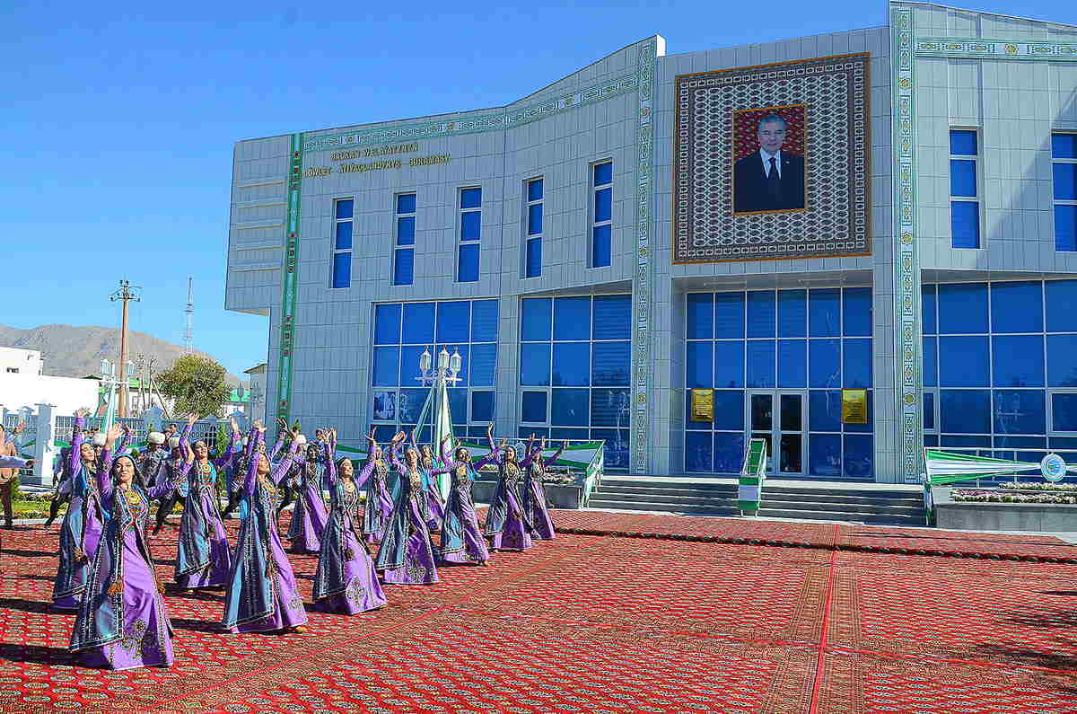 Balkan welaýatynda Döwlet ätiýaçlandyryş guramasynyň täze binasy dabaraly açyldy