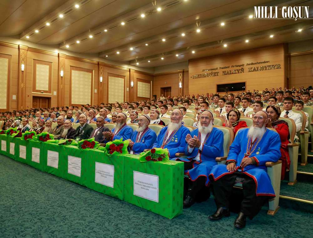 Beýik Watançylyk urşunyň weteranlary we tyl zähmetkeşleri ýubileý medallary bilen sylaglanýarlar