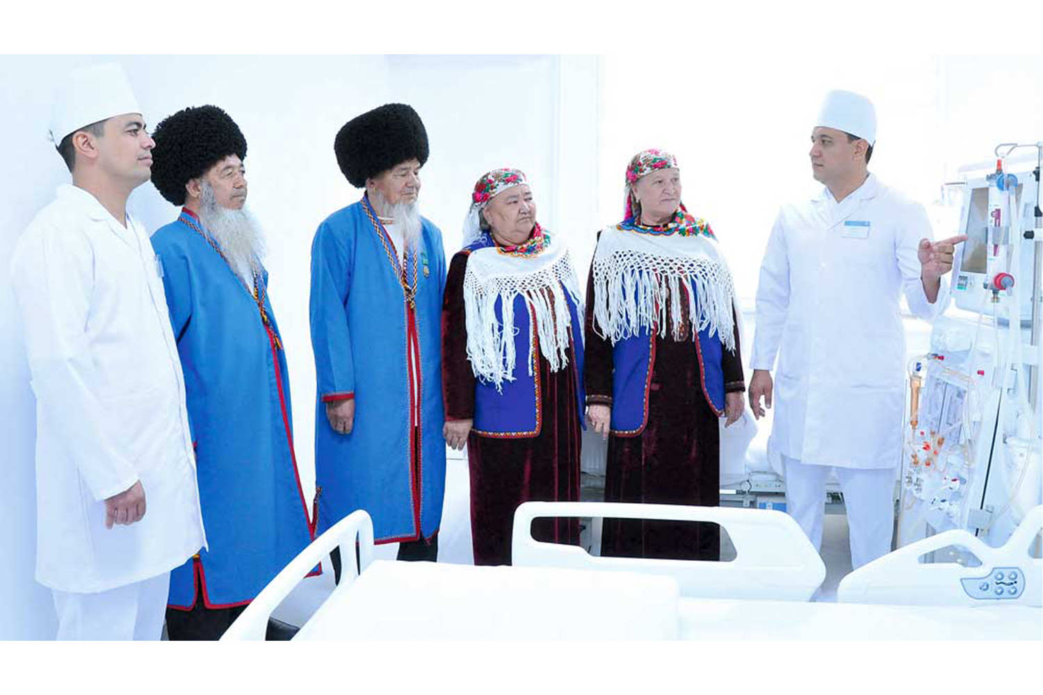 Döwrebap gemodializ enjamy sowgat berildi