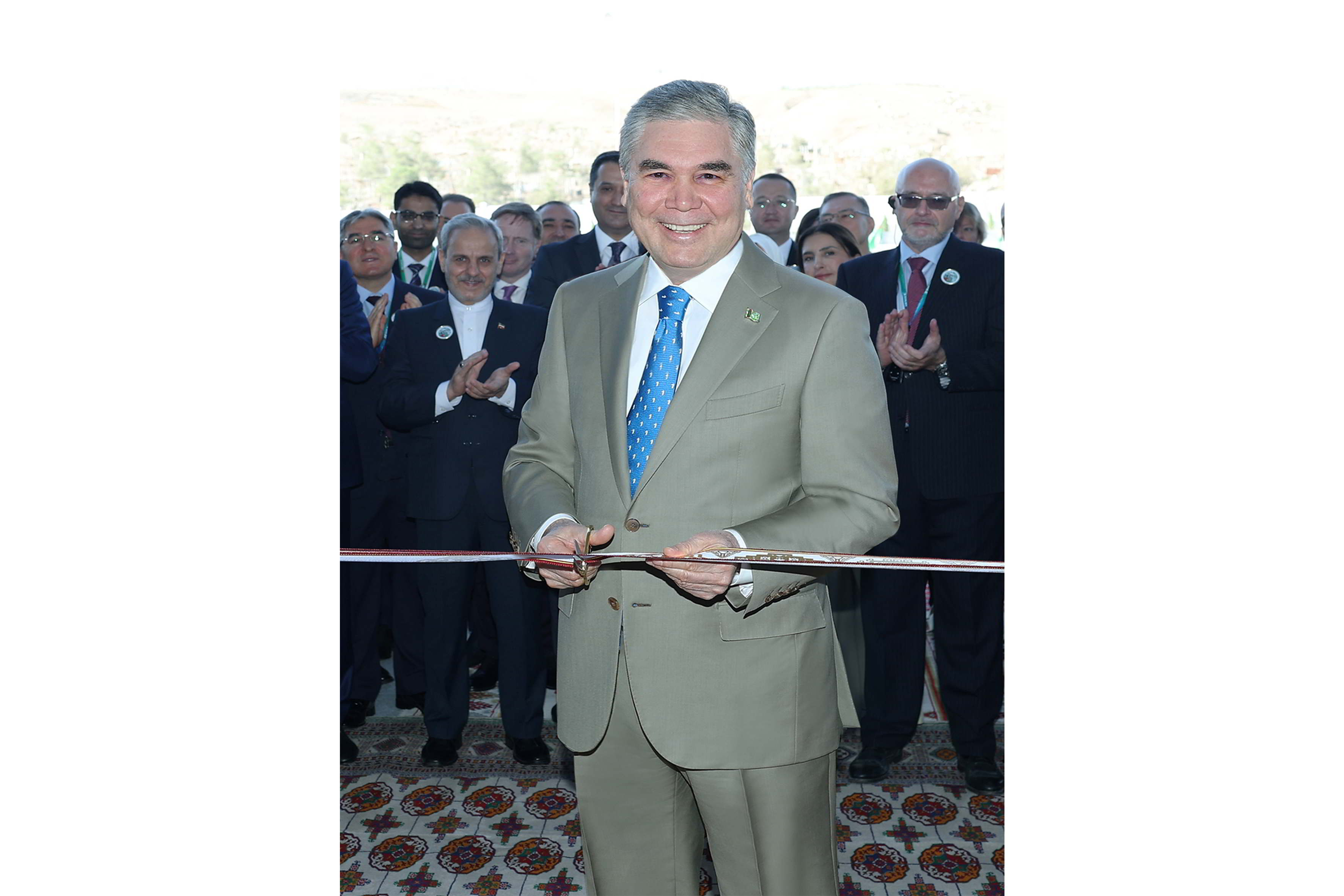 Gahryman Arkadagymyz paýtagtymyzda Halkara senagatçylar we telekeçiler uniwersitetiniň açylyş dabarasyna gatnaşdy