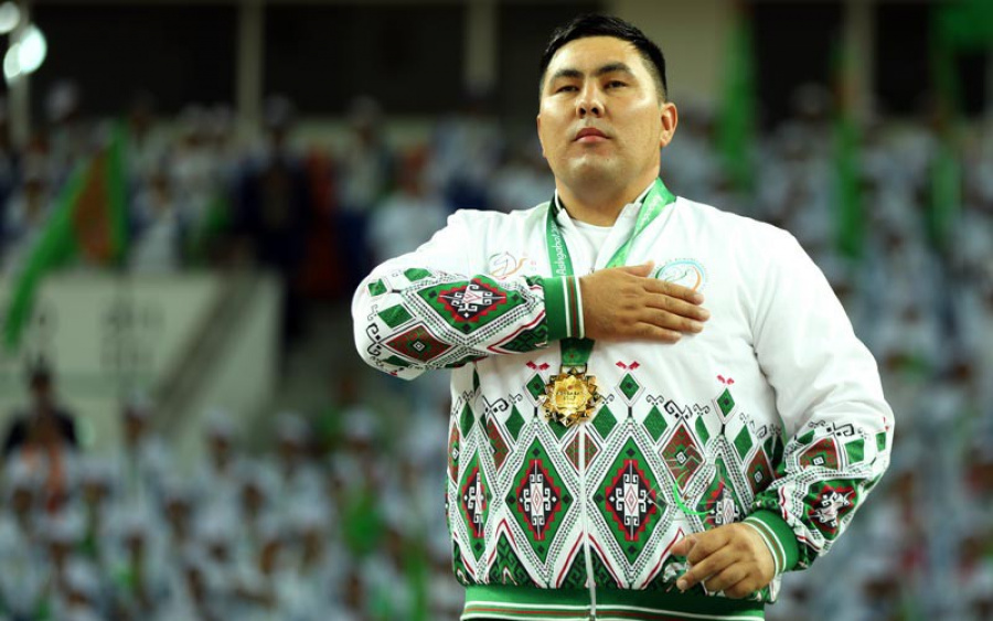 Guşakly göreşde üçünji altyn medal