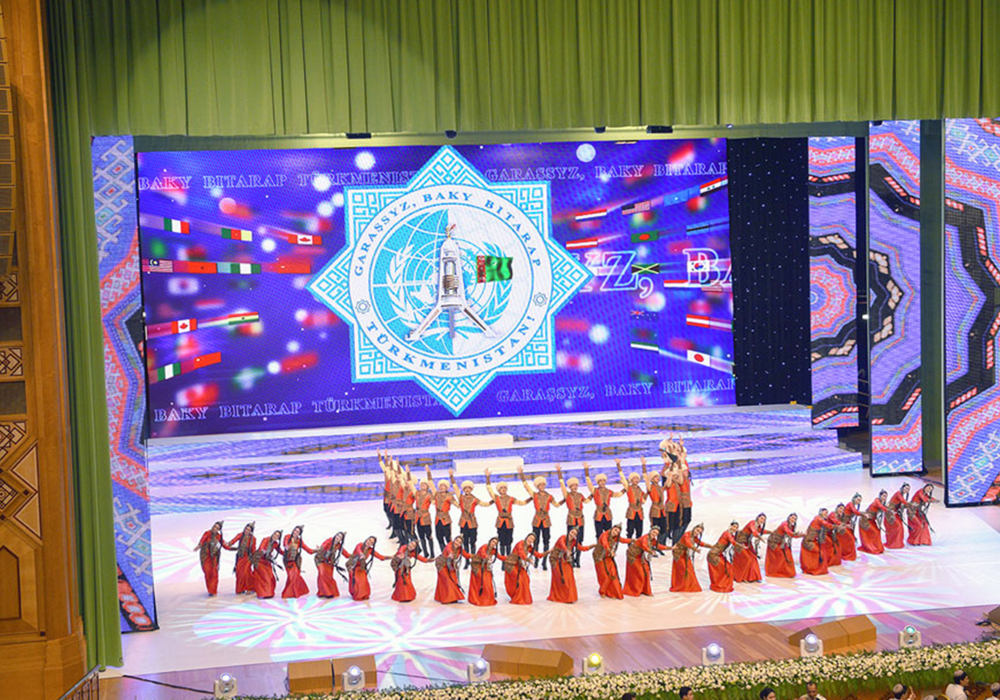 Halkara Bitaraplyk gününe döredijilik sowgady