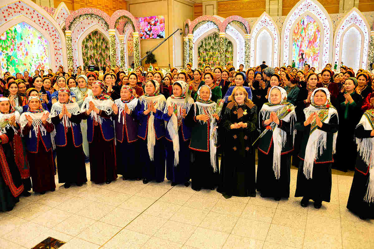 Halkara zenanlar güni mynasybetli dabaralar