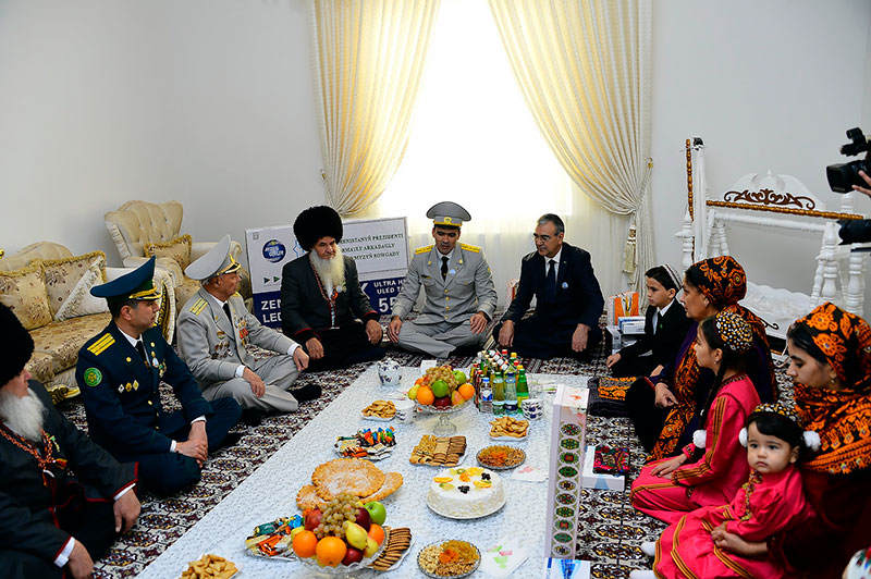 Halkyň durmuş derejesini ýokarlandyrmak — döwlet syýasatynyň möhüm ugry