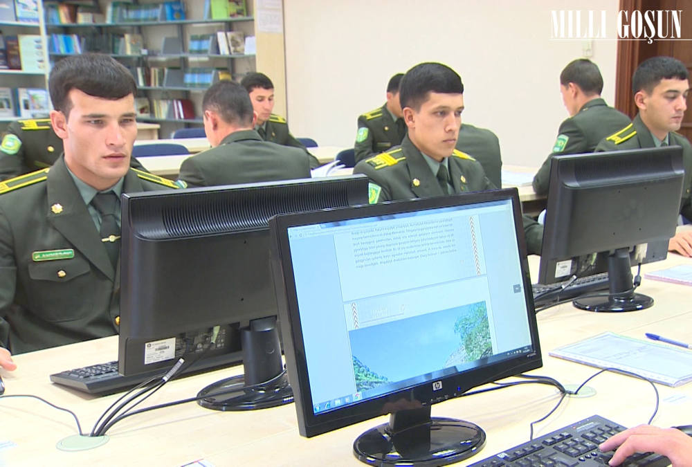 Harby talyplaryň arasynda kitap okamak bäsleşiginiň jemi jemlenildi