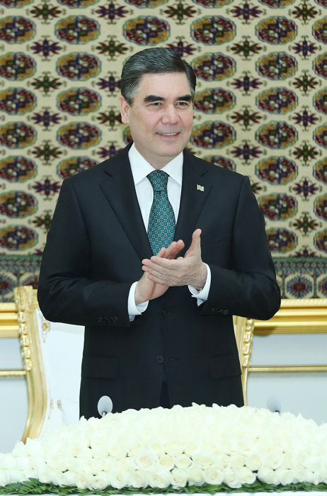 Hormatly Prezidentimiz Gurbanguly Berdimuhamedow Ylymlar akademiýasynda maslahat geçirdi