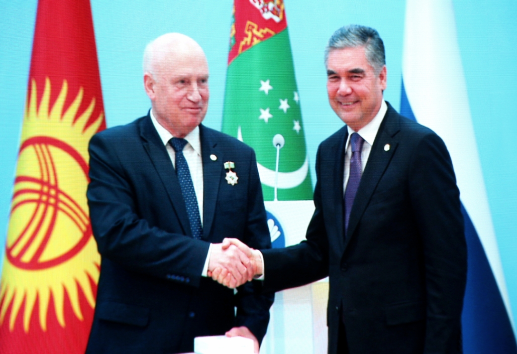 Sergeý Lebedew Türkmenistanyň «Bitaraplyk» ordeni bilen sylaglandy