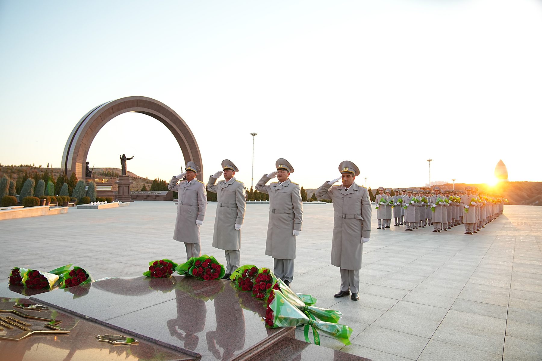 Merdana pederleriň ruhuna tagzym
