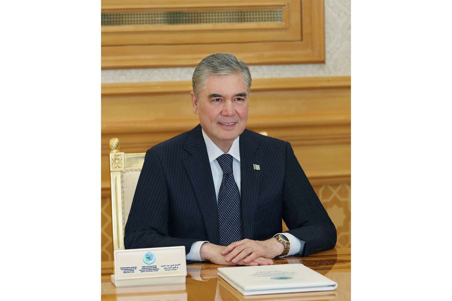 Milli Liderimiz BAE-niň wekilleri bilen duşuşdy