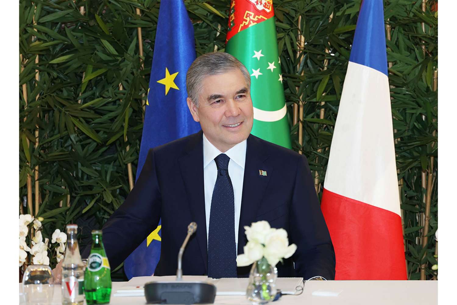 Milli Liderimiz Türkmen-fransuz ykdysady forumyna gatnaşdy