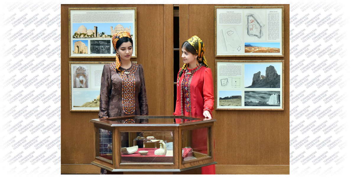 Muzeý sergä çagyrýar