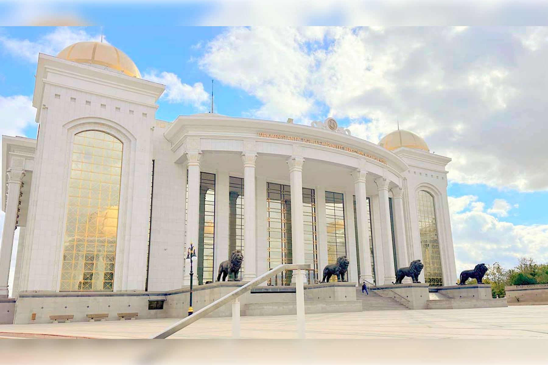 Paýtagtymyzda Türki medeniýetiň halkara guramasynyň (TÜRKSOÝ) XXVII opera günleri mynasybetli dabaraly konsert geçirildi