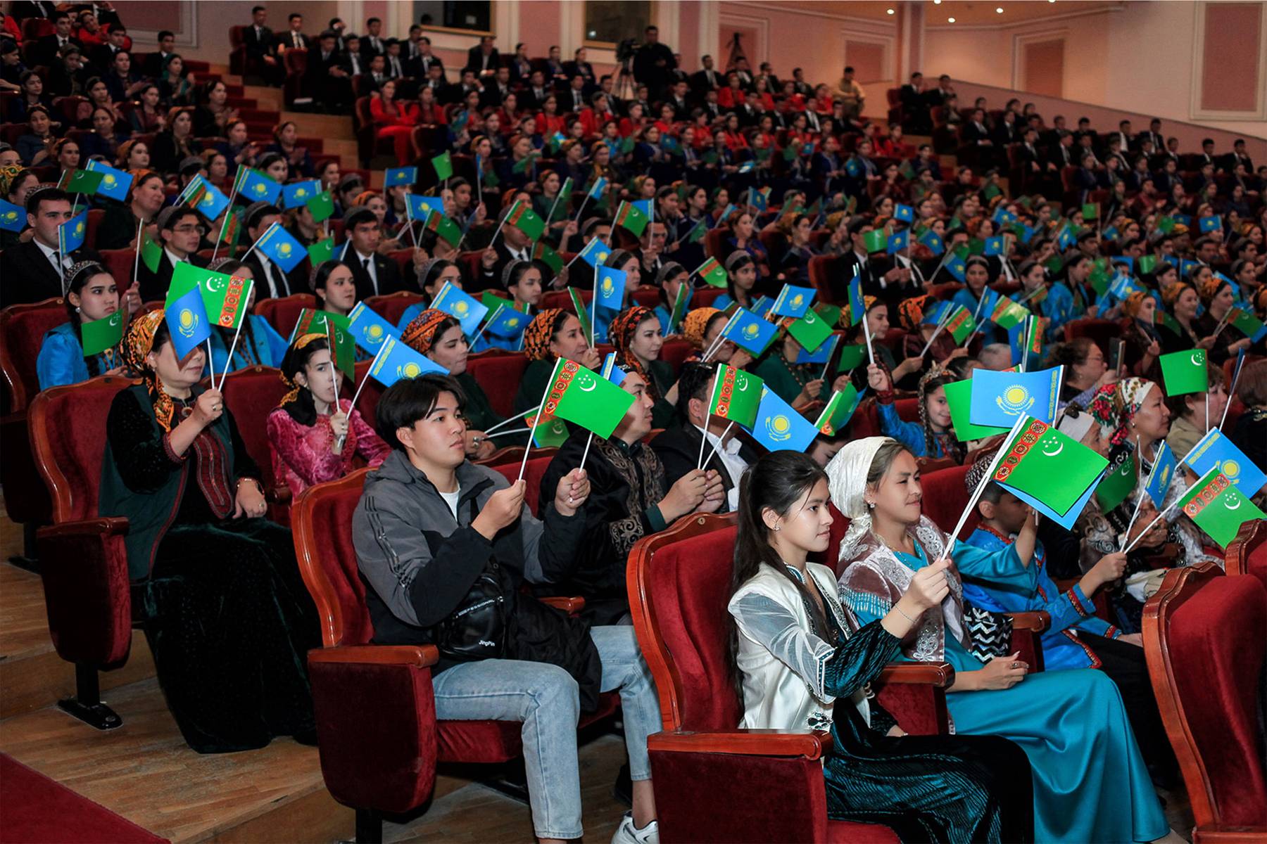 Türkmen-gazak dostlugynyň mizemezliginiň nyşany