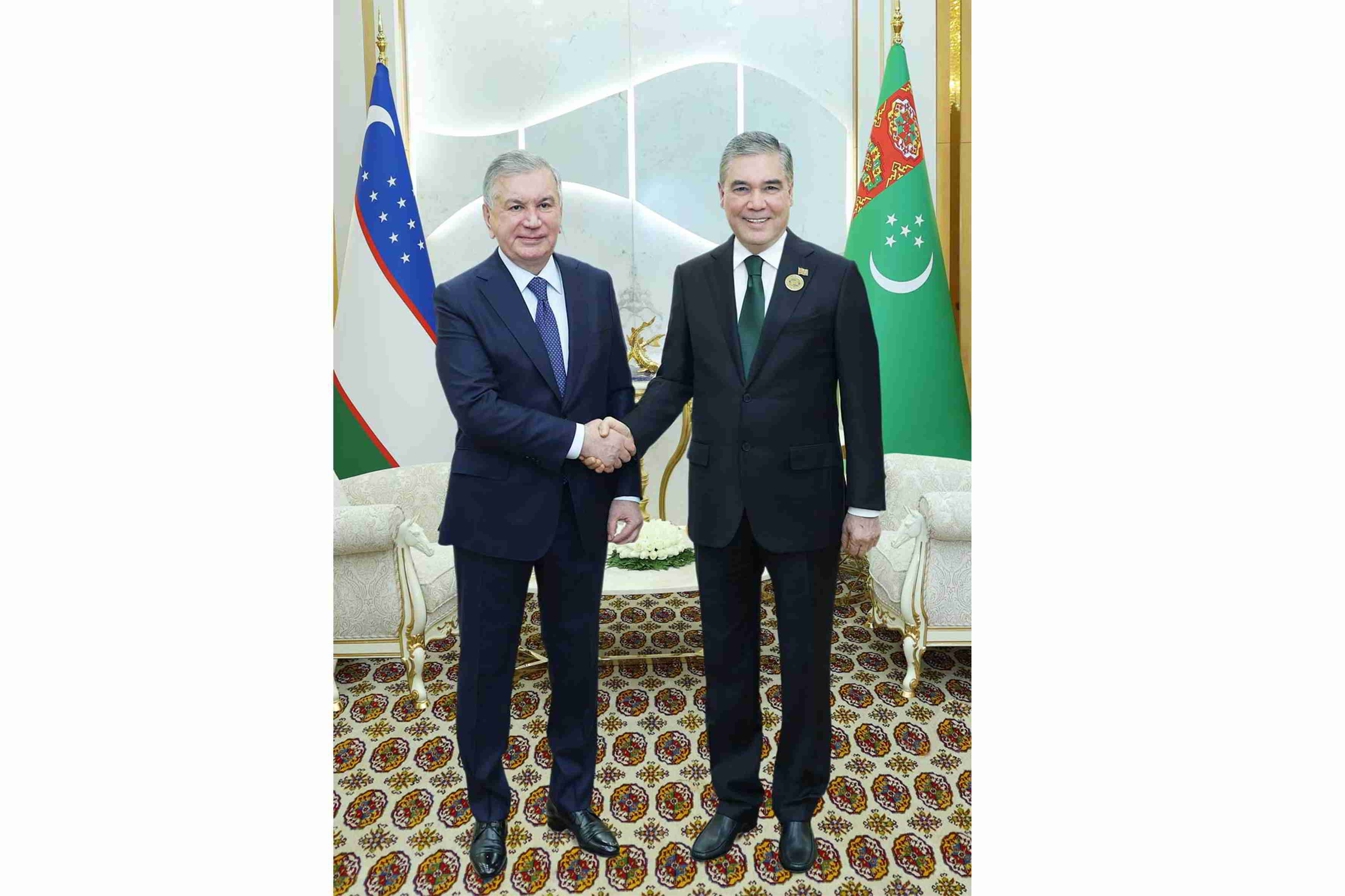 Türkmen halkynyň Milli Lideri Özbegistan Respublikasynyň Prezidenti bilen duşuşdy