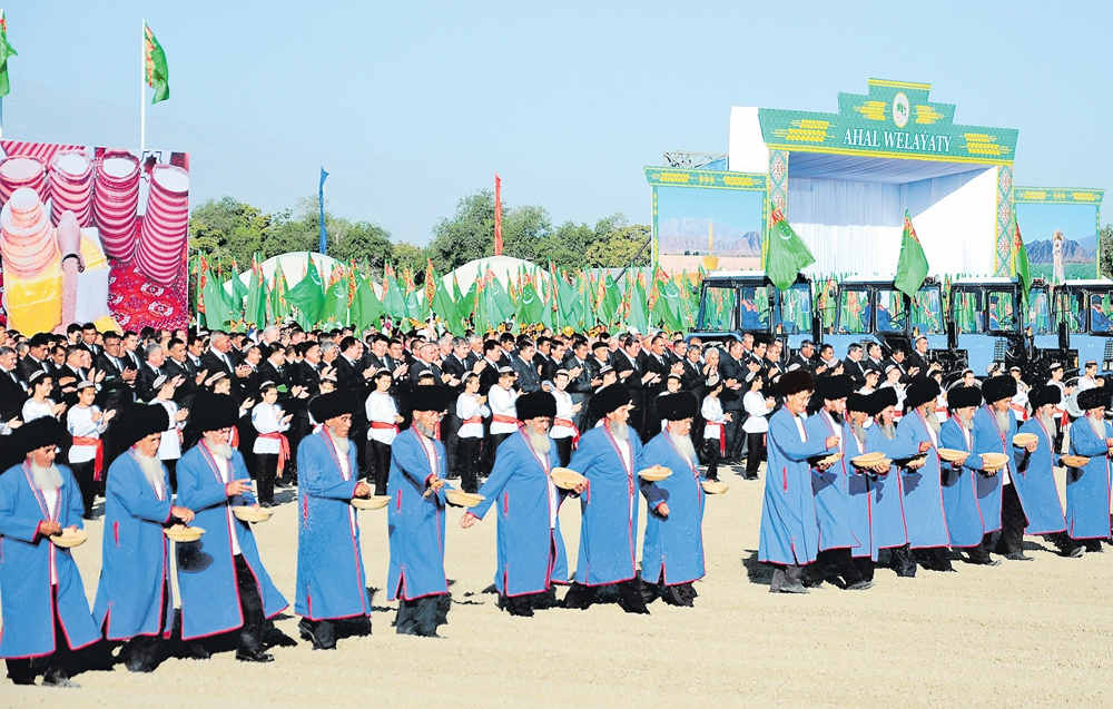 Türkmenistanda güýzlük bugdaý ekişine badalga berildi
