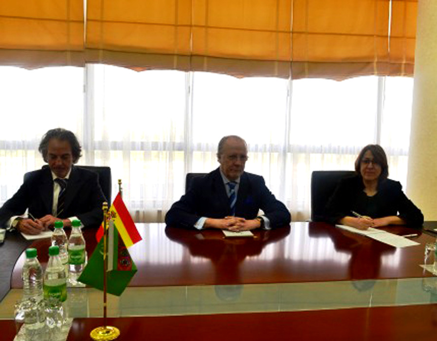 Türkmenistanda Ispaniýanyň Adatdan daşary we Doly ygtyýarly ilçisi işe başlady