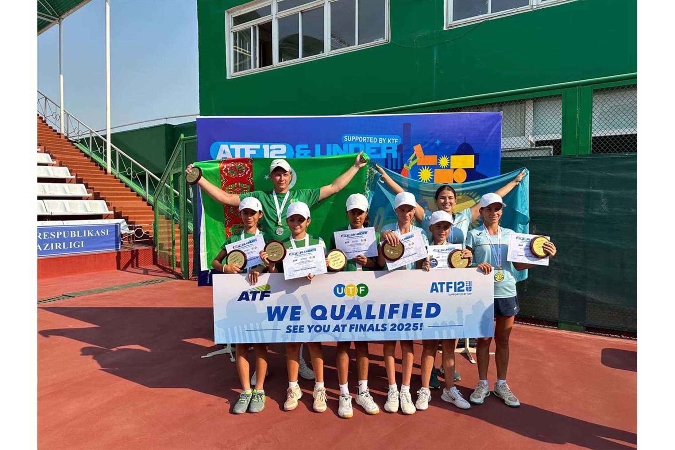 Türkmenistanly tennisçi gyzlar Merkezi Aziýa çempionatynyň final tapgyryna çykdylar