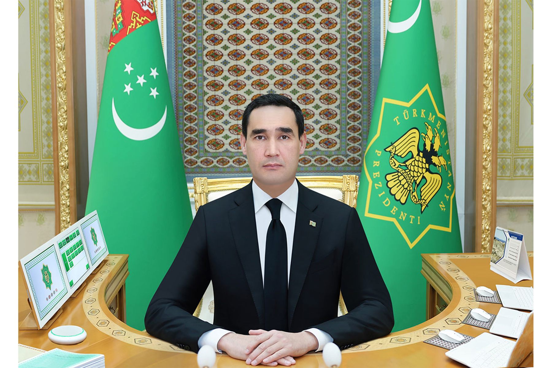 Türkmenistanyň Prezidenti Omanyň Soltanyny gutlady